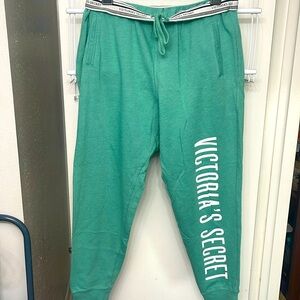 Victoria’s Secret, jogger, side pockets, drawstring, size M
